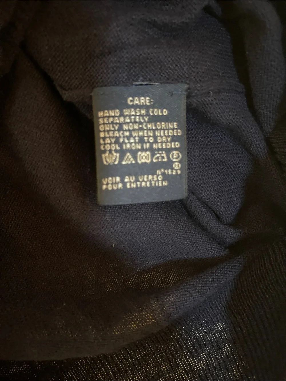 Ralph Lauren Navy V-Neck Sweater with Red Pony Womans linen/cotton size M